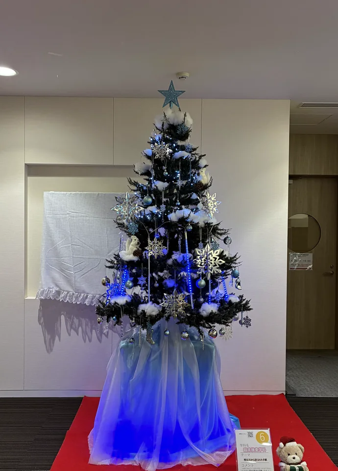 臨床検査学科のクリスマスツリー